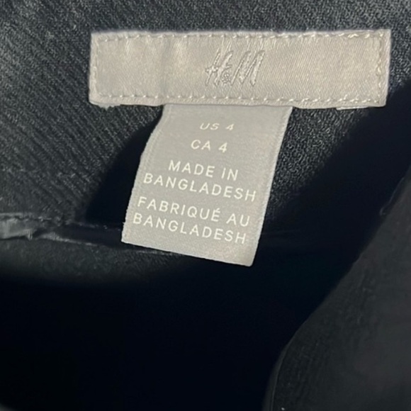 H&M Black High Waisted Pencil Skirt With Gold Button Details Size 4 - Picture 3 of 5